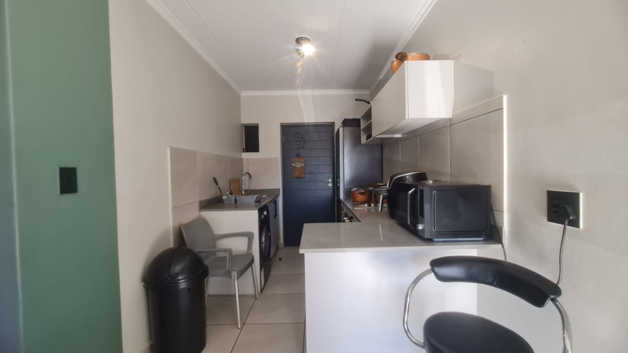 To Let 1 Bedroom Property for Rent in Belhar Western Cape